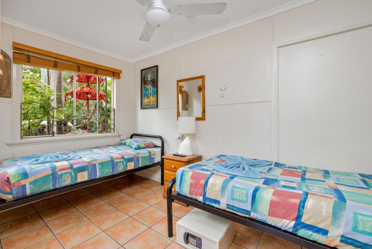 Travellers Oasis Hostel Cairns Bagian luar foto