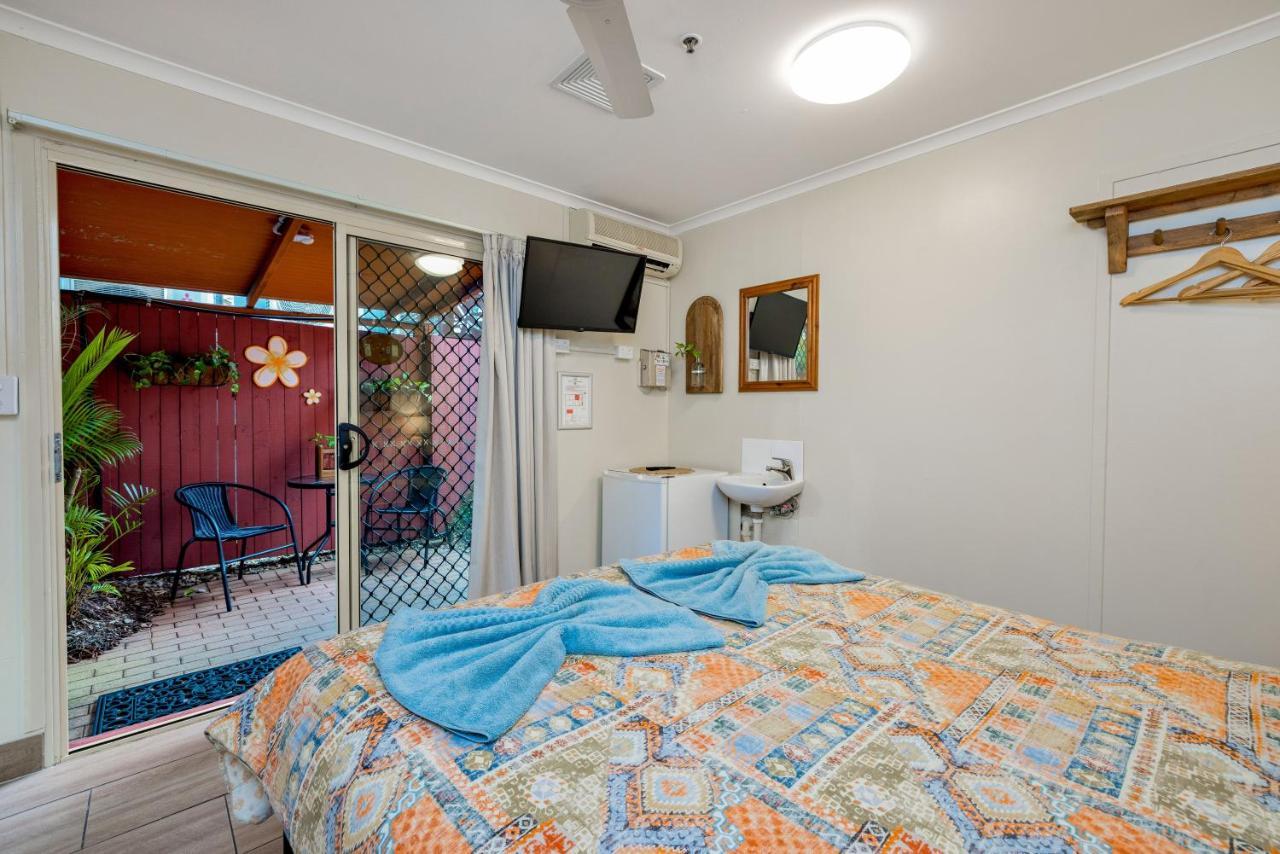 Travellers Oasis Hostel Cairns Bagian luar foto