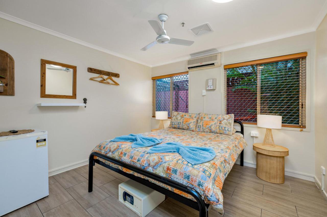 Travellers Oasis Hostel Cairns Bagian luar foto