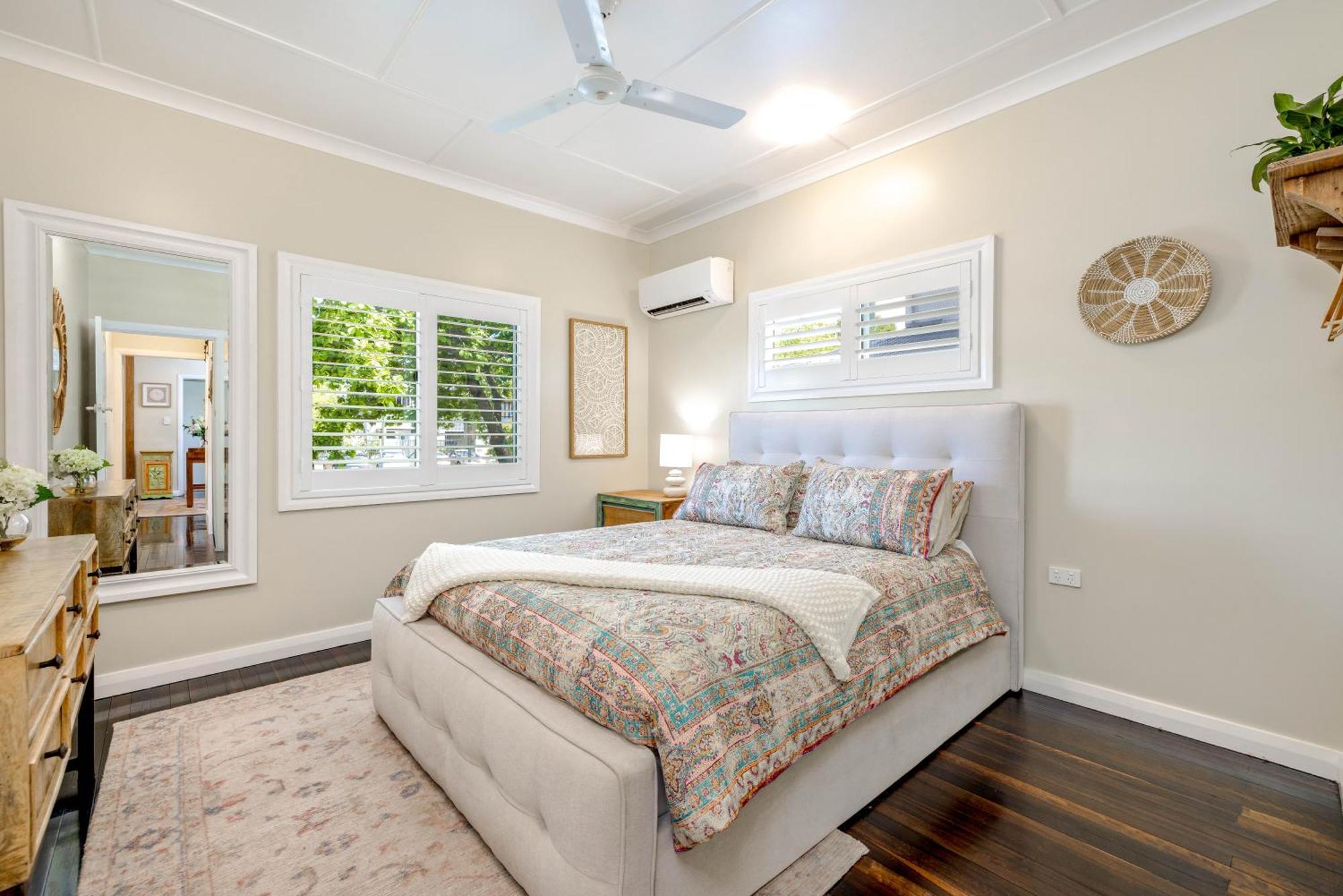 Travellers Oasis Hostel Cairns Bagian luar foto Bedroom