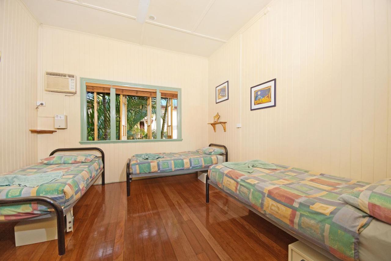 Travellers Oasis Hostel Cairns Bagian luar foto